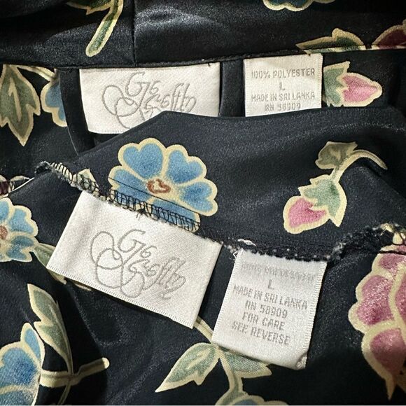 Go Softly Black Metallic Rose Vintage Robe and Nightgown Size Large - Picture 14 of 14